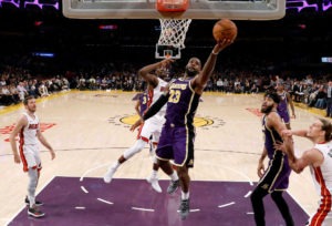 Siete victorias consecutivas para los Lakers
