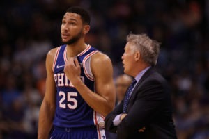 Simmons lidera la paliza a Cleveland con la mejor anotación de su carrera