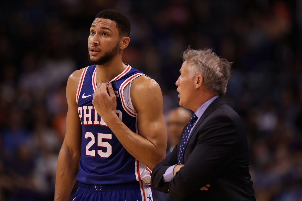 Simmons lidera la paliza a Cleveland con la mejor anotación de su carrera