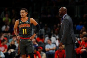 Los Hawks pierden a pesar de los 39 puntos de Trae Young