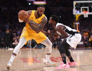 LeBron recae de su lesión y podría perderse algunos partidos