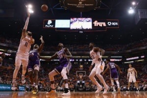 La NBA sanciona a Dewayne Dedmon por pedir públicamente el traspaso