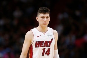 Los Heat vencen a los Wizards en la prórroga y siguen intratables en casa