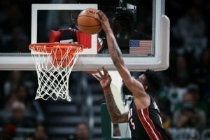 Derrick Jones Jr. estará en el Concurso de Mates