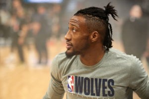 Philadelphia, Dallas y Houston, buscan el traspaso de Robert Covington