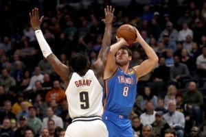 Dallas Mavericks y Philadelphia 76ers siguen a Danilo Gallinari