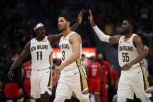 Partido para enmarcar de Jrue Holiday ante Memphis