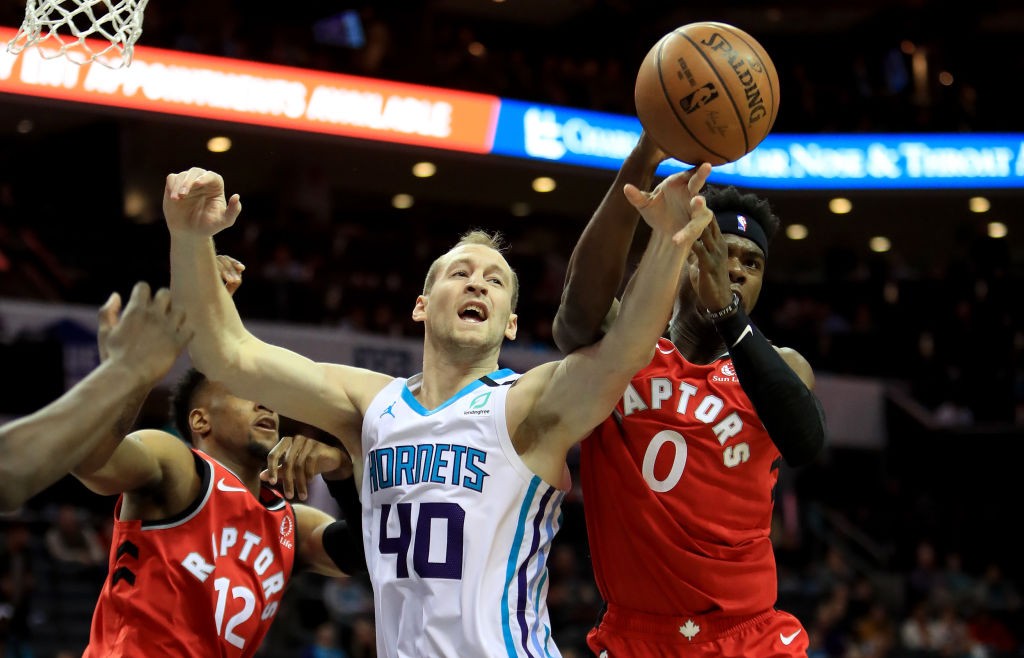Los Raptors vencen en Charlotte pese a las numerosas bajas