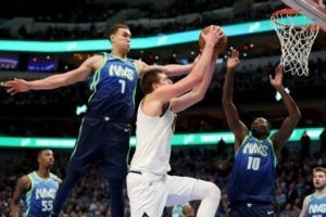 Jokic impone su ley en Dallas