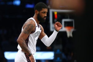 Kyrie Irving regresa a las pistas con 21 puntos y victoria