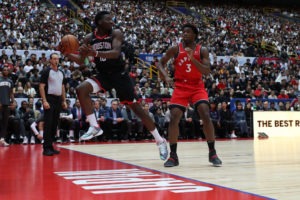 El debate: ¿hacen bien los Rockets poniendo en el mercado a Capela?