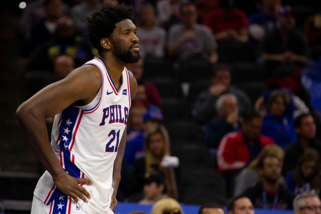 Joel Embiid lidera a Philadelphia con la mayor anotación de su carrera: 49 puntos
