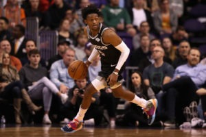 Sacramento asesta un duro golpe a Memphis en la lucha por playoffs