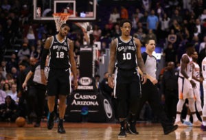 San Antonio: cada vez más lejos de playoffs tras 22 presencias consecutivas