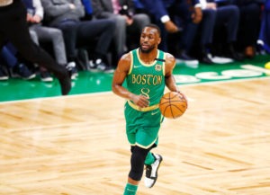 Kemba Walker está en tratamiento debido a una lesión en su rodilla