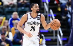 Dinwiddie inflige a Indiana su sexta derrota consecutiva