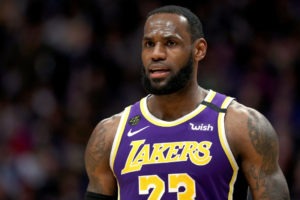 LeBron y Davis son demasiado para los Nuggets