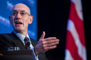 Adam Silver dirige una carta a los aficionados de la NBA tras el parón por el coronavirus
