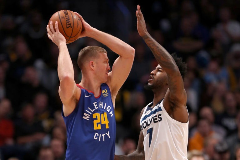 Jordan Bell termina en la G League con el equipo afiliado ...