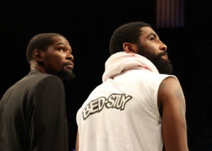 Durant e Irving no querían que Kenny Atkinson siguiera en el banquillo de los Nets