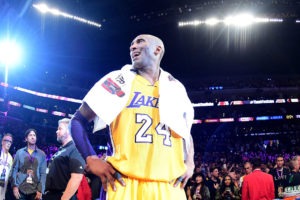 33.000 dólares por la toalla que usó Kobe Bryant el día de su despedida NBA
