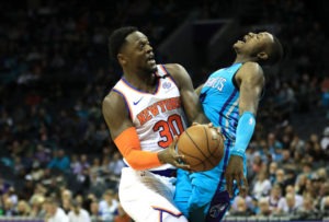 Los jugadores de los Knicks, frustrados con Randle por no pasar el balón