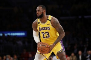 LeBron James quiere que se reanude la temporada