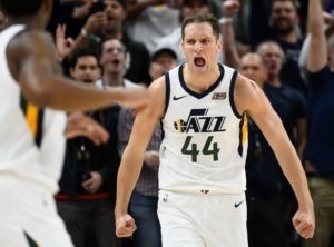 Bojan Bogdanovic se operará y no volverá a jugar esta temporada si hay reanudación