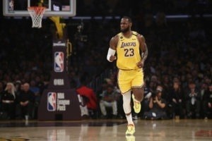 LeBron desearía haber sido tanto rival como compañero de Jordan