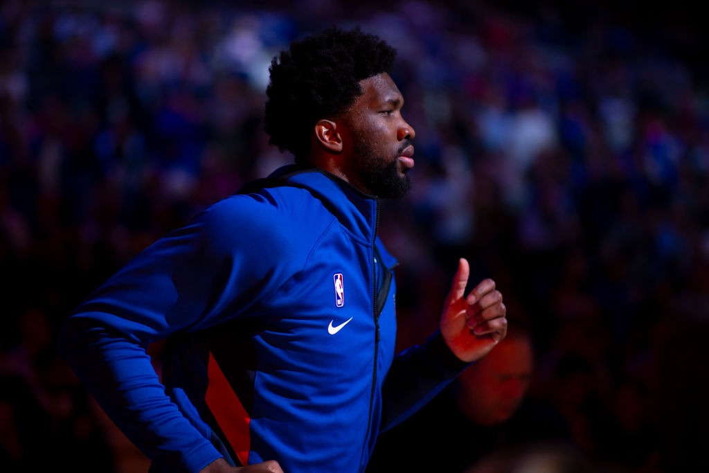 Joel Embiid ya tiene garantizados 95 millones y tres años más de contrato