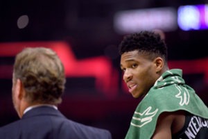 Budenholzer, feliz por contar con Antetokounmpo en plena forma