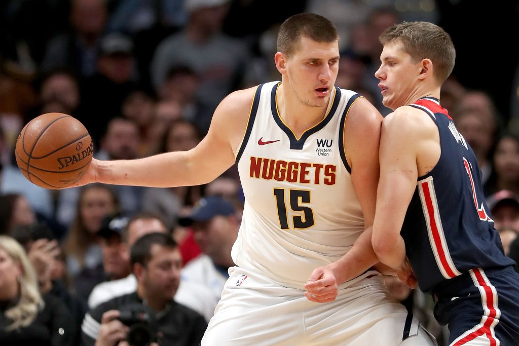 Los Nuggets cierran sus instalaciones por varios positivos de coronavirus