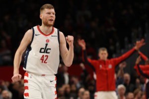 Davis Bertans no jugará en Orlando