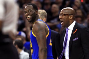 El ex de Cleveland, Mike Brown, se entrevista con los Knicks