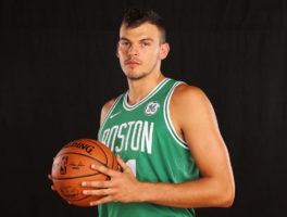El Real Madrid ata a Ante Zizic