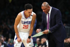 Doc Rivers explora las posibilidades de su plantilla