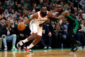 James Harden defiende que no hubo intención política con su mascarilla