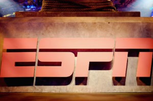 Adrian Wojnarowski y su respuesta "F*** you" a un senador republicano