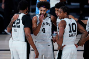 Los Spurs no se confían: "Queda mucho trabajo por hacer para llegar a los playoffs"