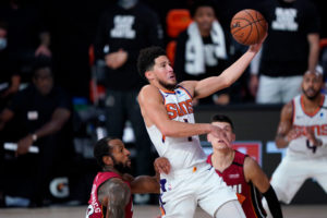 No hay quien pare a los Suns: quinta victoria consecutiva y playoffs a tiro