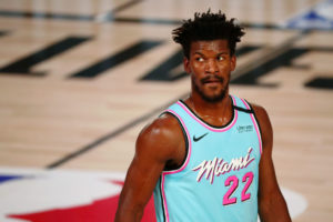 Miami arrasa a Indiana en el regreso de Jimmy Butler