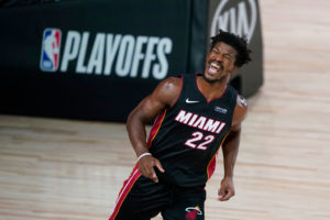 20 dólares por un café: así es el negocio de Jimmy Butler en la burbuja