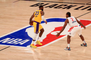 Los jugadores acuerdan continuar los playoffs