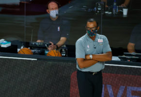 El futuro de Gentry en el banquillo de Pelicans pinta negro