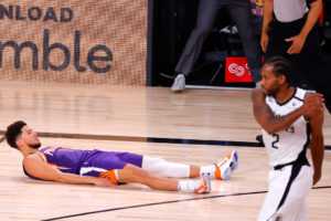 Devin Booker, doctor en finales ajustados