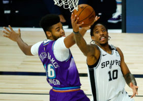 Los Spurs esperan por DeMar DeRozan