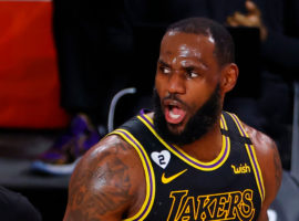 LeBron James: "Los cambios no llegan hablando, sino con hechos; y los necesitamos ya"