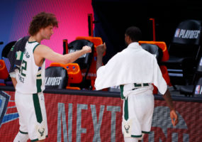 Milwaukee acaba con Orlando y se cita con Miami