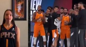 Los Suns sorprenden a sus jugadores con una presentación hecha por familiares