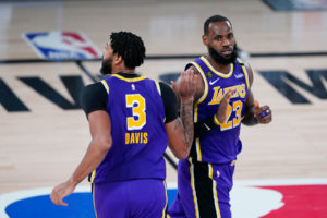 LeBron James y Anthony Davis hacen historia en los playoffs